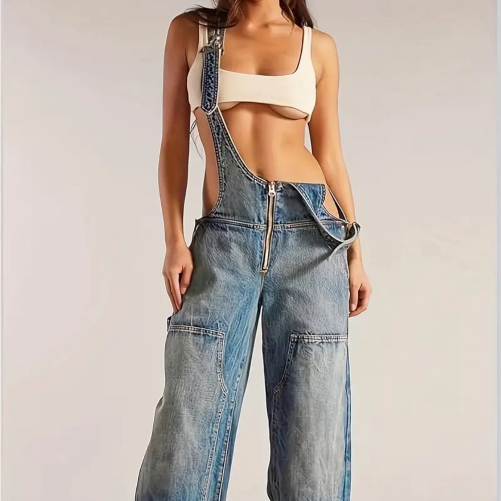 Denim half torso overalls super 🔥💕 never worn size M